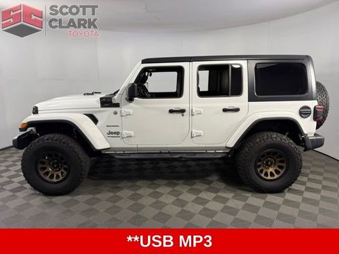 Used 2018 Jeep Wrangler Unlimited Sahara image 5