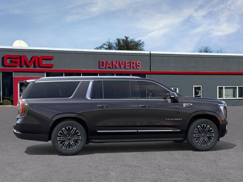 New 2026 GMC Yukon XL Elevation w/ LPO, Floor Liner Package image 5