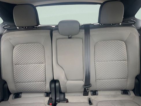 Used 2020 Ford Escape SE image 25