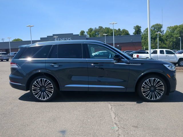 Used 2024 Lincoln Aviator Black Label w/ Dynamic Handling Package AWD/4WD image 3