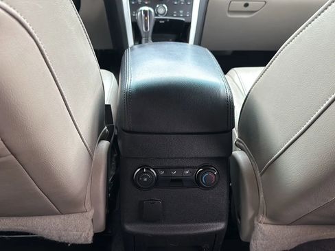 Used 2012 Ford Explorer XLT image 29