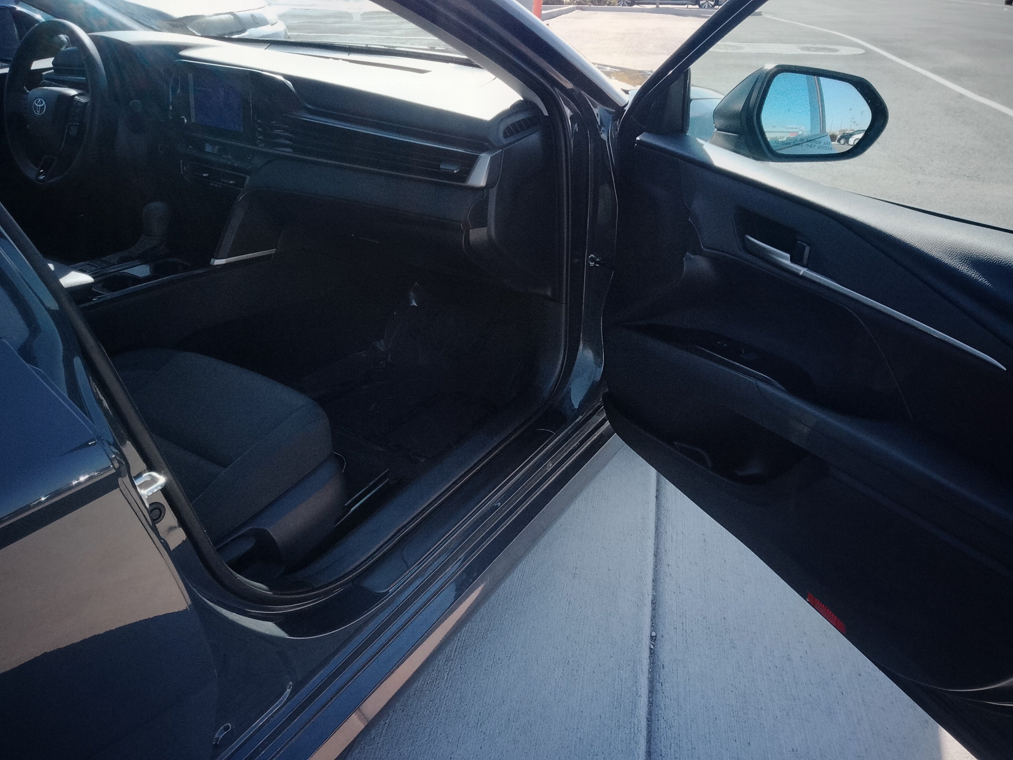 Used 2025 Toyota Camry LE FWD image 14
