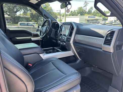 Used 2022 Ford F350 Lariat w/ Lariat Ultimate Package AWD/4WD image 20