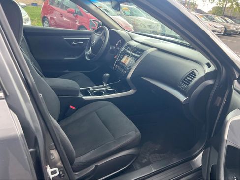 Used 2014 Nissan Altima 2.5 S w/ Sport Value Package FWD image 24