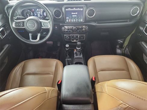 Used 2023 Jeep Wrangler Unlimited Sahara w/ Cold Weather Group image 13