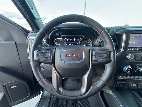 Used 2020 GMC Sierra 1500 AT4 w/ AT4 Premium Package AWD/4WD image 13