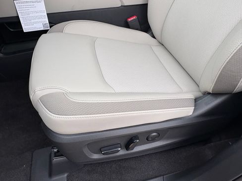 New 2026 Nissan Pathfinder SL FWD image 20