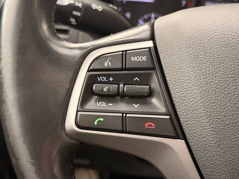 Used 2018 Hyundai Elantra Value Edition FWD image 26