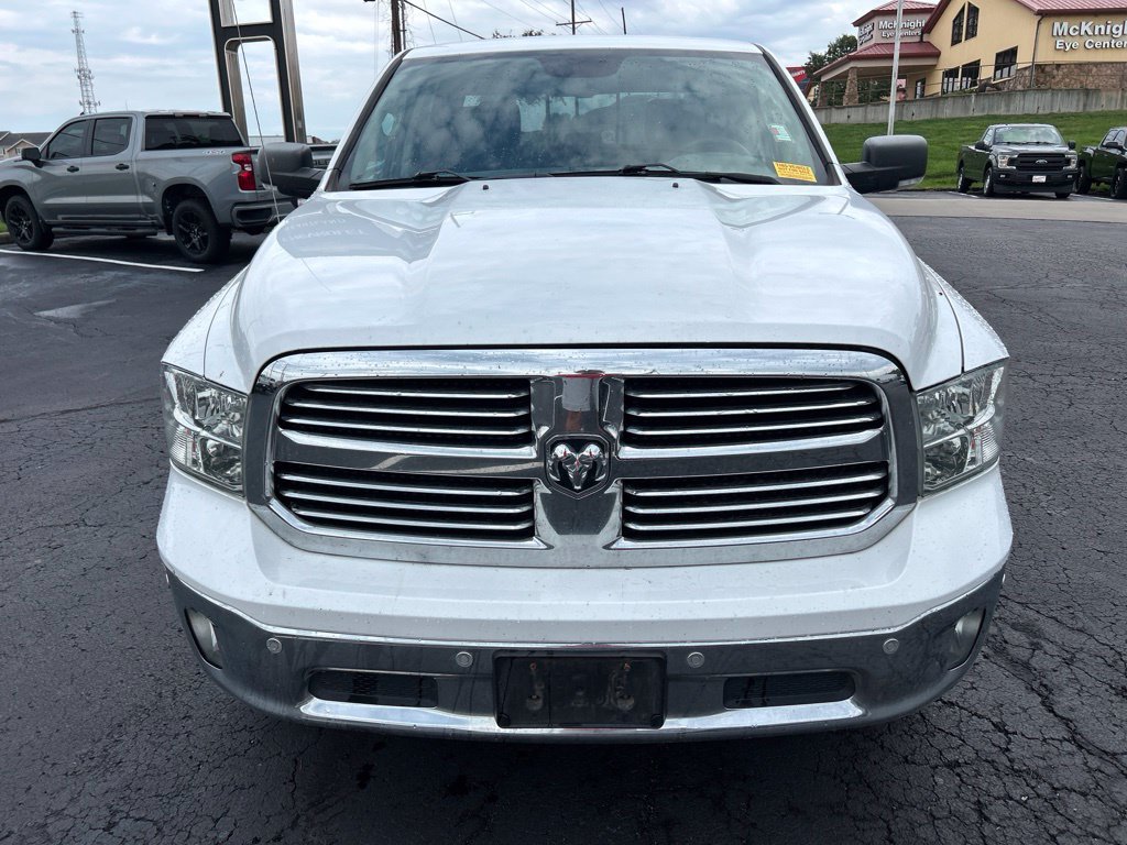 Used 2019 RAM 1500 Classic SLT AWD/4WD image 2