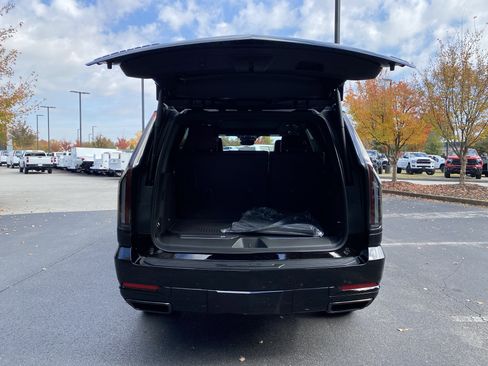 Used 2026 Cadillac Escalade Sport w/ Touring Package image 11