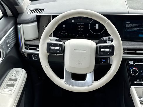 Used 2025 Hyundai Santa Fe Limited image 24