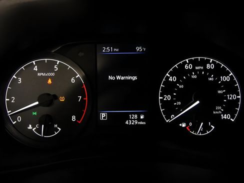 Used 2024 Nissan Altima 2.5 S FWD image 23
