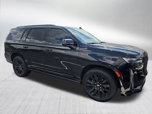 Used 2022 Cadillac Escalade Sport Platinum AWD/4WD image 3