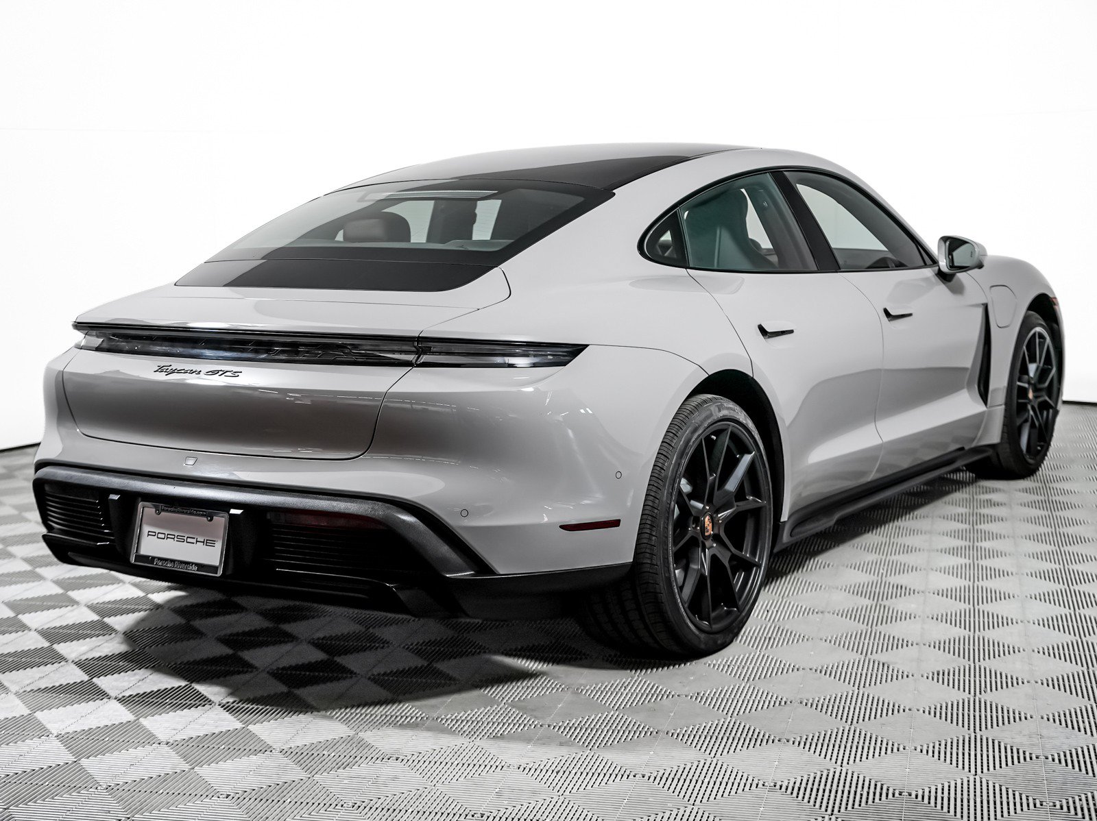 Certified 2023 Porsche Taycan GTS w/ Premium Package (P6U) AWD/4WD image 10