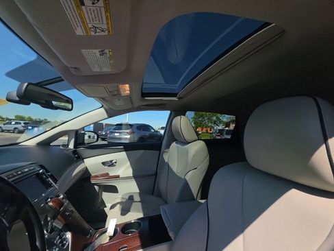 Used 2009 Toyota Venza AWD image 14