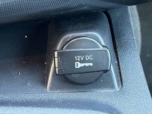 Used 2010 Dodge Challenger R/T image 7