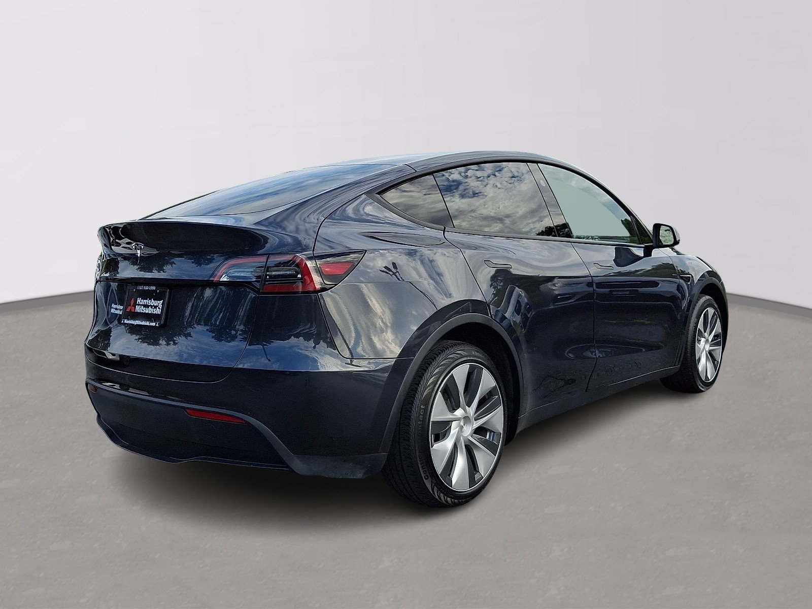 Used 2024 Tesla Model Y Long Range RWD image 6