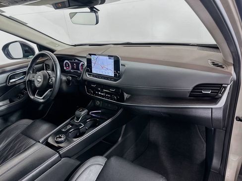 Used 2023 Nissan Rogue Platinum w/ Platinum Premium Package image 31