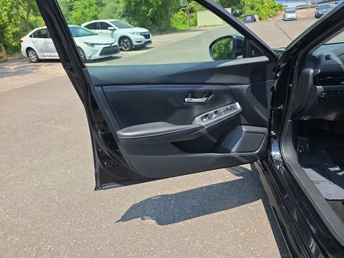Used 2020 Nissan Sentra SR FWD image 34