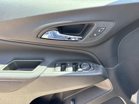 Used 2024 Chevrolet Equinox RS w/ RS Leather Package FWD image 21