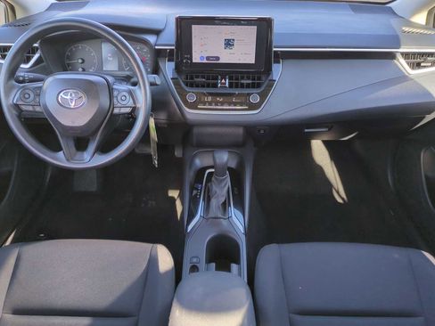 Used 2024 Toyota Corolla LE image 18