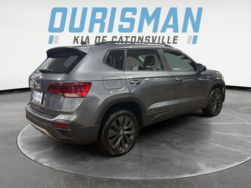 Used 2022 Volkswagen Taos S image 6