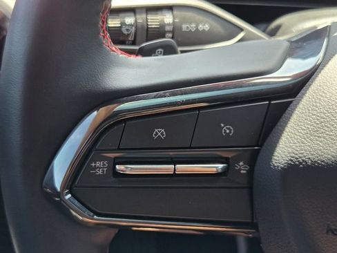 Certified 2025 Chevrolet Equinox EV RS FWD image 22