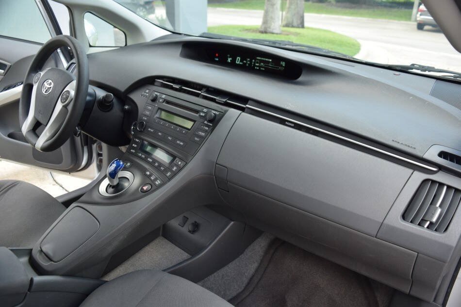 Used 2010 Toyota Prius Two w/ Preferred Accessory Pkg FWD image 55