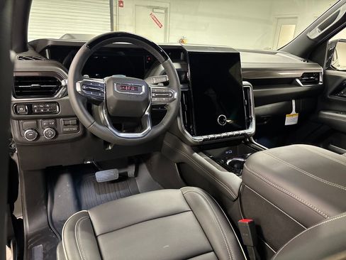 New 2026 GMC Yukon Elevation RWD image 29