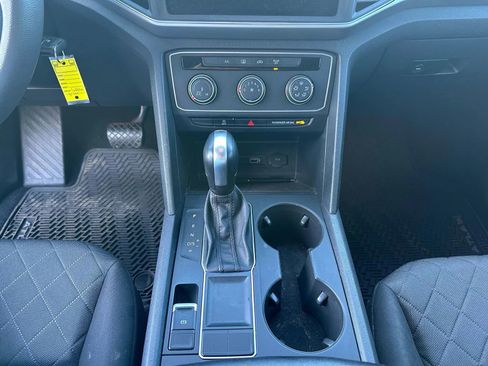 Used 2018 Volkswagen Atlas Launch Edition image 12