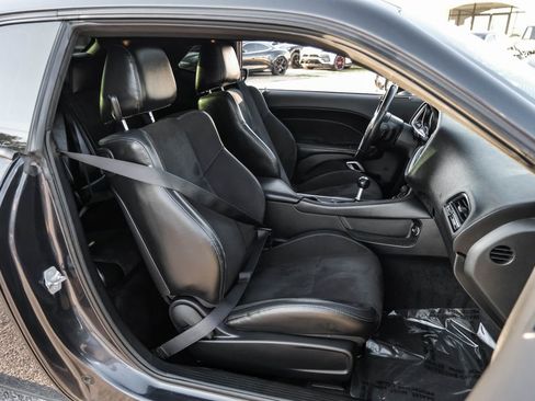 Used 2018 Dodge Challenger R/T Plus image 35