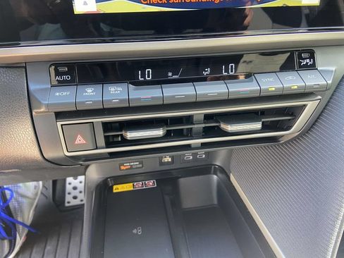 Used 2025 Toyota Camry SE w/ Multimedia Upgrade Package FWD image 24