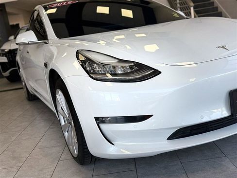 Used 2019 Tesla Model 3 Standard Range Plus image 14