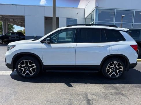 Used 2023 Honda Passport Elite image 6