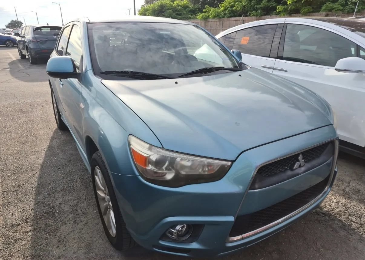 Used 2011 Mitsubishi Outlander Sport SE FWD image 5