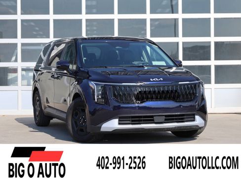Used 2026 Kia Carnival FWD image 1