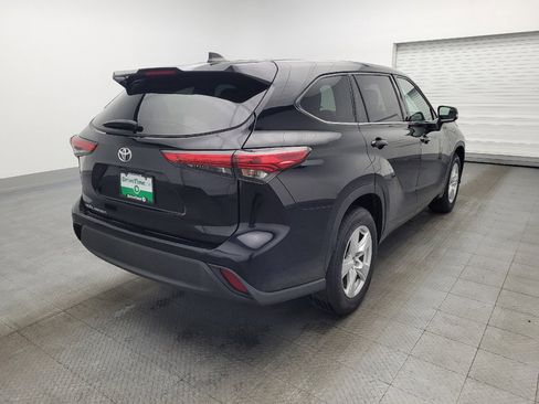 Used 2022 Toyota Highlander L image 9