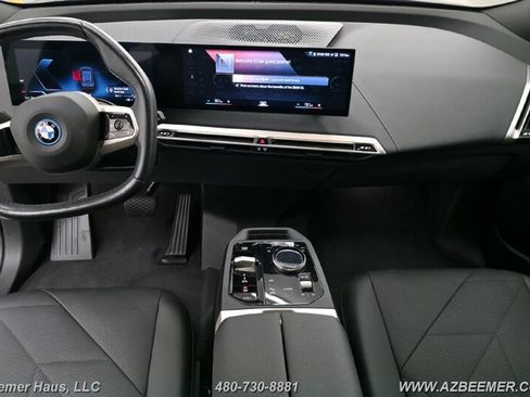 Used 2023 BMW iX xDrive50 w/ Convenience Package AWD/4WD image 20