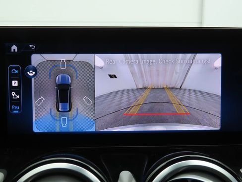 New 2026 Mercedes-Benz GLB 250 image 15