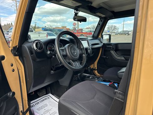 Used 2013 Jeep Wrangler Unlimited Sport AWD/4WD image 15