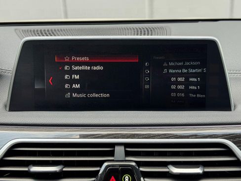 Used 2019 BMW 740i RWD image 26