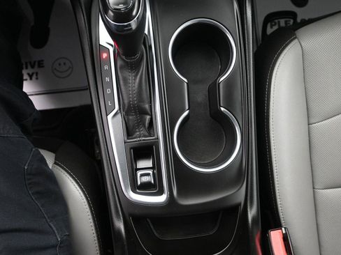 Used 2019 Chevrolet Equinox Premier image 33