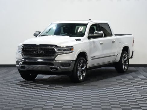 Used 2019 RAM 1500 Limited AWD/4WD image 3