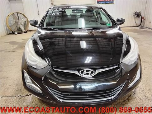 Used 2015 Hyundai Elantra SE w/ Option Group 02 FWD image 7