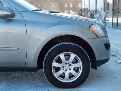 Used 2006 Mercedes-Benz ML 350 ML 350 AWD 4MATIC 4dr SUV image 22