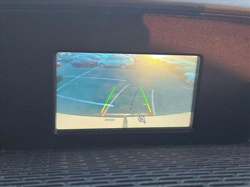 Used 2019 Ford Transit 350 XLT RWD image 6