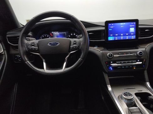 Used 2020 Ford Explorer Limited image 22
