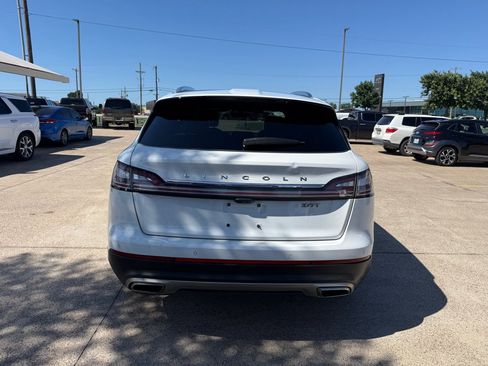Used 2020 Lincoln Nautilus Reserve w/ Equipment Group 201A FWD image 6