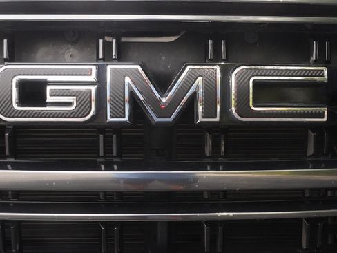 Used 2021 GMC Yukon XL AT4 AWD/4WD image 37