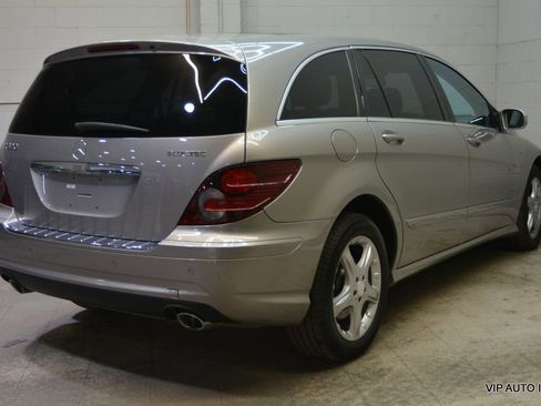 Used 2009 Mercedes-Benz R 320 BlueTEC 4MATIC image 4